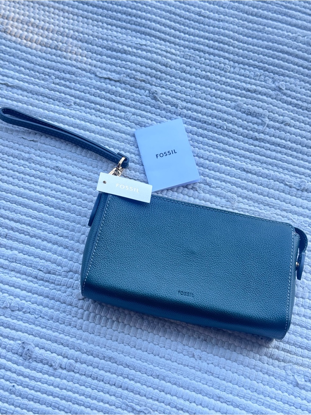 Fossil Logan RFID Zip Wristlet Viridian Green Structured Leather NWT - Picture 3 of 12